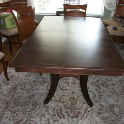 Coffee Color Dining Table with 4 Leafs and Pads