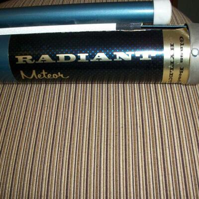 Radiant Meteor Projector screen