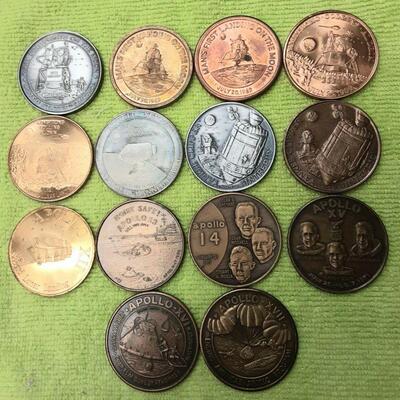 https://www.ebay.com/itm/125190809606	LAN3534 LOT OF 14 MIXED NASA  APOLLO MISSION BRONZE, COPPER,  & NICKEL MEDALS		Auction Starts...