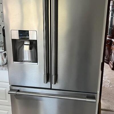 Frigidaire Professional Refrigerator 