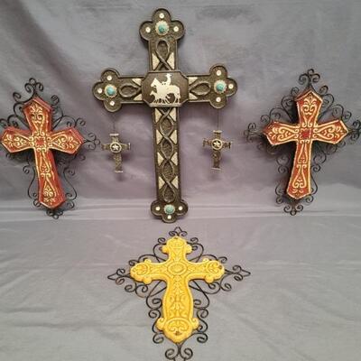 (4) Western Style Religious Wall Decor: Crosses