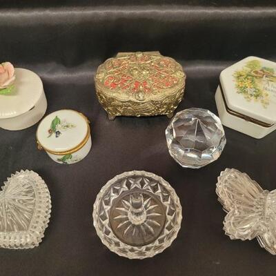 (8) Lot of Tinket Dishes, & a Ring Holder