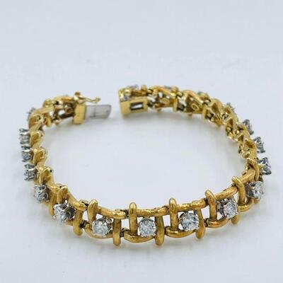 18k gold & 4ct TW diamond bracelet