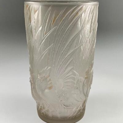 â€œCoq Et Plumesâ€ vase, with frosted body and molded roosters and feathers. Circa: 1928. Size: 6 1/4â€ high