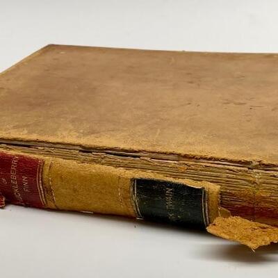 "Title: The Adventures of Huckleberry Finn
Author: Twain, Mark [Clemens, S. L.]
With 174 illustrations by E. W. Kemble
Published:...