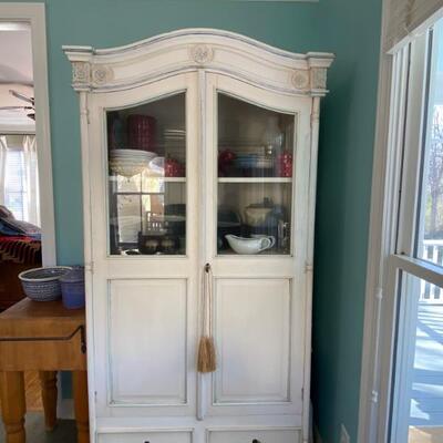 Shabby chic cabinet! Priced to sell fast!