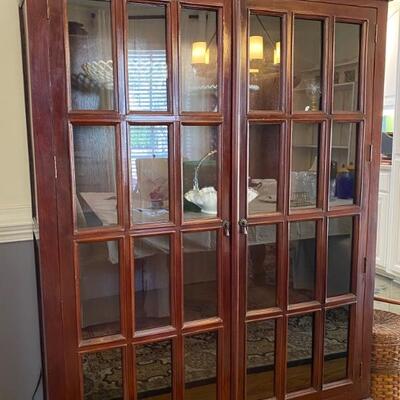 China cabinet prices to sell! Need to move quick! 