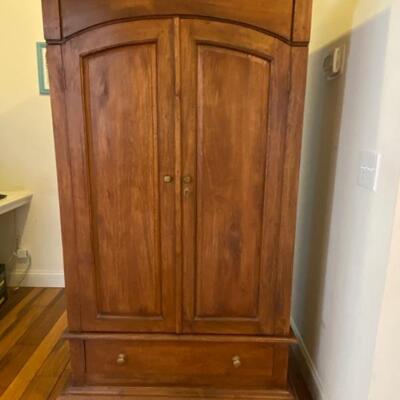 Armoire!