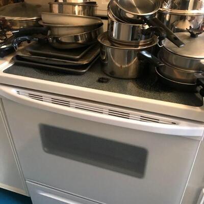 Whirlpool Stove/Oven, excellent condition