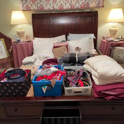Queen platform bed