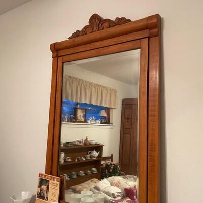 Swivel mirror 