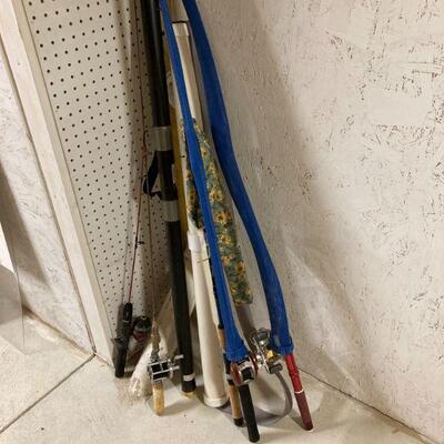 Fishing poles/reels
