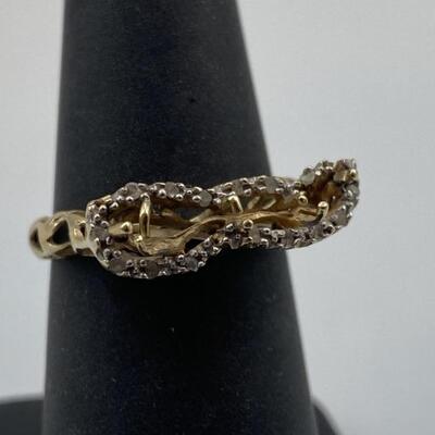 Vintage 10k Gold Ring Set with Small Diamonds