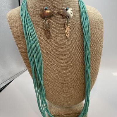 Vintage Sterling Silver & Turquoise Necklace and
Dangle Earrings
Total Weight is 9.9 Grams