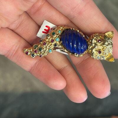lapis azul cat brooch