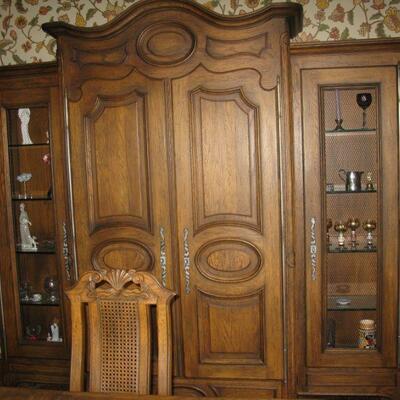 antique china cabinet   BUY IT NOW $ 985.00 OBO