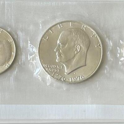 U.S. Mint's Bicentennial Silver Uncirculated Set