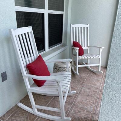Front porch rocking chairs