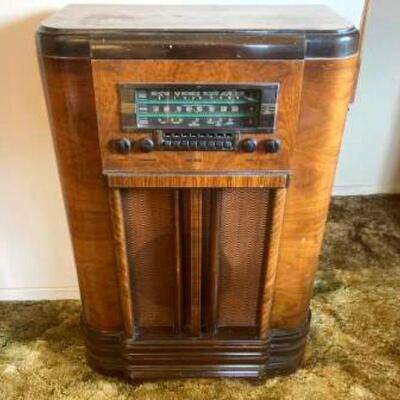Antique and Vintage Radio Collection