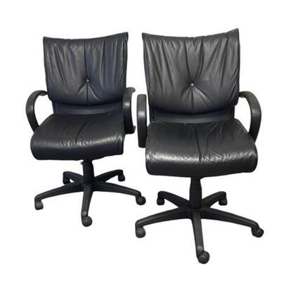 Lot 030j
SitOnIt 'Rall' Black Leather Executive Desk Chair Set (1/3)
