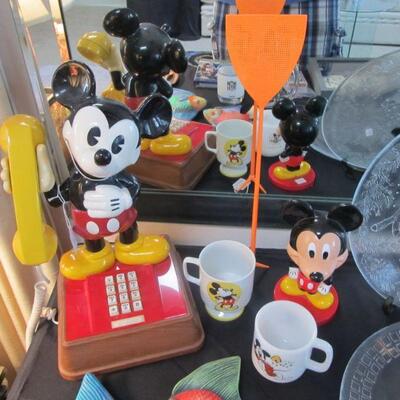 Vintage Mickey Mouse Disney phone, Mickey Mouse bobblehead, Mickey Mouse collector mugs