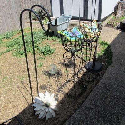 plant hooks & stands