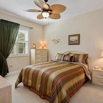 Lexington queen bedroom suite