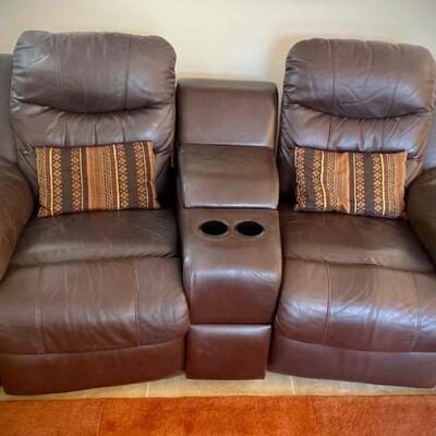 Haverty’s electric reclining loveseat