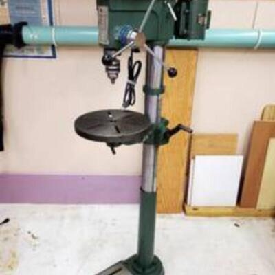 Grizzly Workshop Drill Press, item was tested and appears to be in working condition 