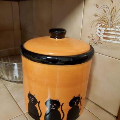 Black cats cookie jar
