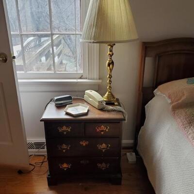 Traditional nightstand