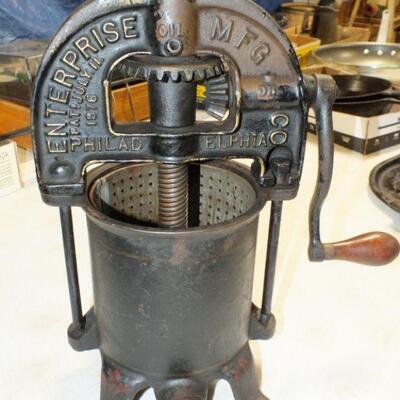 Estate sale photo