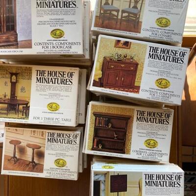 The House of Miniatures â€¢ New in Box â€¢
4.50 US (each)