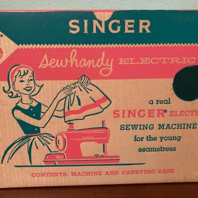 Sew Handy â€¢ Singer â€¢ Youth Model â€¢ 129 US â€¢ (original box)