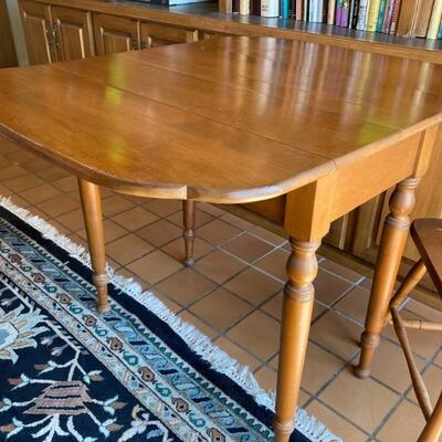 1950â€™s â€¢ Sprague & Carleton â€¢ Maple â€¢ Drop Leaf Table (32â€ x 39â€ - extended) & Four Chairs â€¢ 375 US