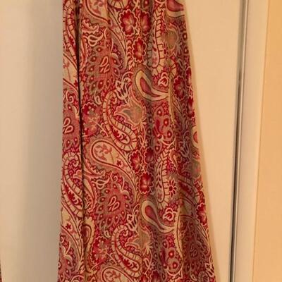  Coral, Vermillion, & Taupe â€¢ Brocade â€¢ Maxi Skirt â€¢ 196Oâ€™s â€¢ (24â€ waist) â€¢ 57 US