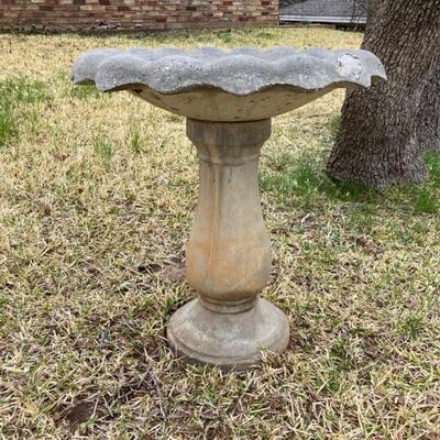 Concrete Bird Bath â€¢ 45 US 