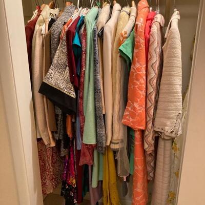 Closet â€¢ (vignette) 