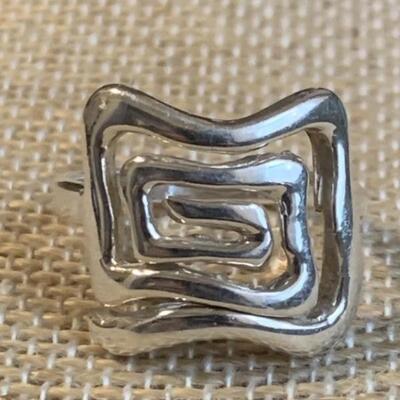 Sterling Silver Modernist Style Ring Size 7