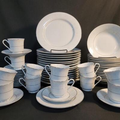 (59) White Porcelain China Set