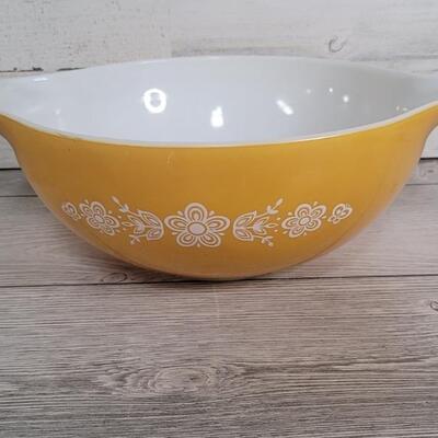 Pyrex Butterfly Gold Cinderella Mixing Bowl
