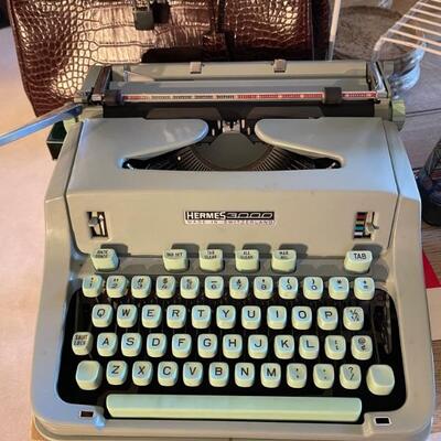 Hermes 3000 typewriter with cover
