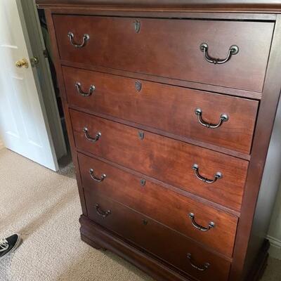 Dresser broyhill  