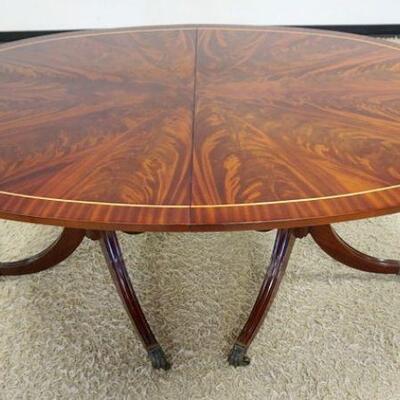 1181	OVAL PAINTED DINING ROOM TABLE W/ TWO LEAVES APP. 48 IN X 71 IN X 30 IN LEAVES ARE 16 IN W
