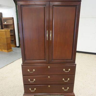 1121	COUNCIL SOLID MAHOGANY WARDROBE W/2 DOORS OVER 3 DRAWERS, APPROXIMATELY 43 IN X 22 IN X 78 IN
