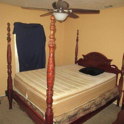 ORNITE MAHOGANY BED FRAME QUEEN SIZE