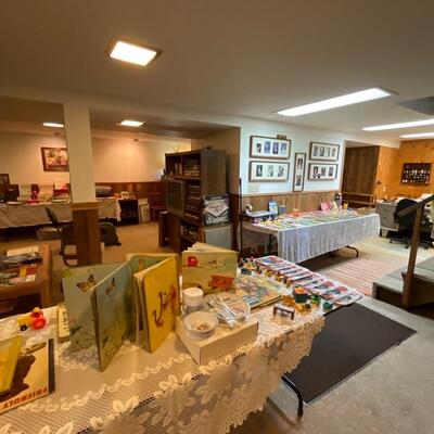 Estate sale photo