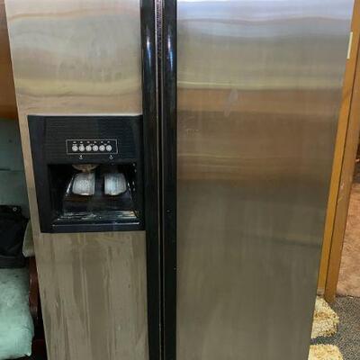 whirlpool refrigerator and freezer