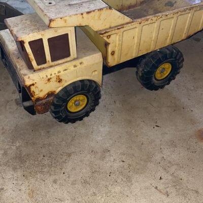 tonka dump truck metal