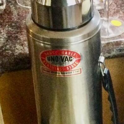 Thermos bottle 